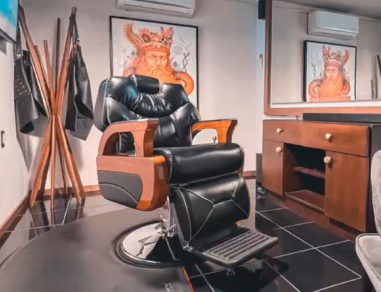 Enkis Barberia Plaza Escala Sala Privada